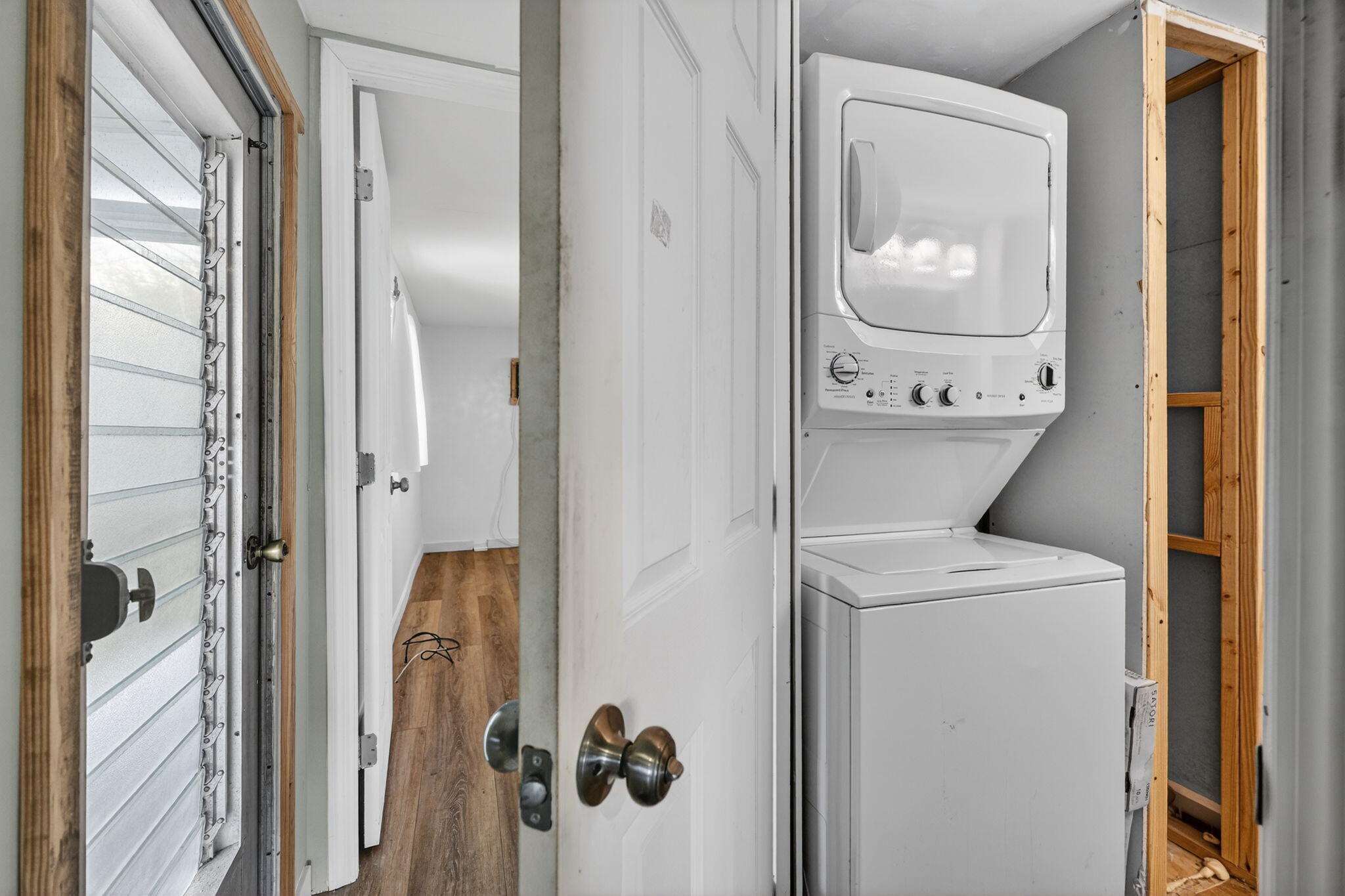 Sea Breeze Mobile Manor - Residential