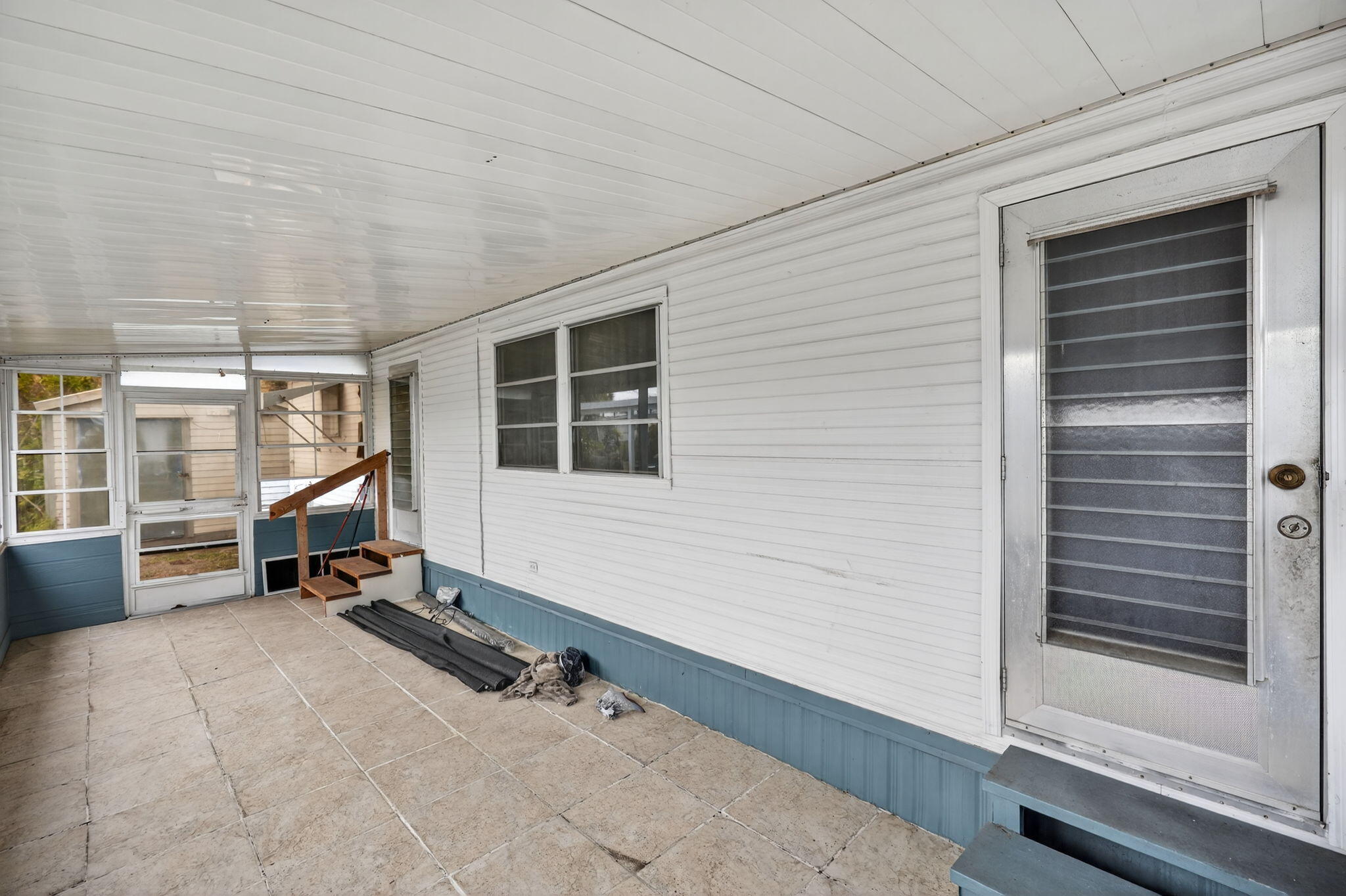 Sea Breeze Mobile Manor - Residential