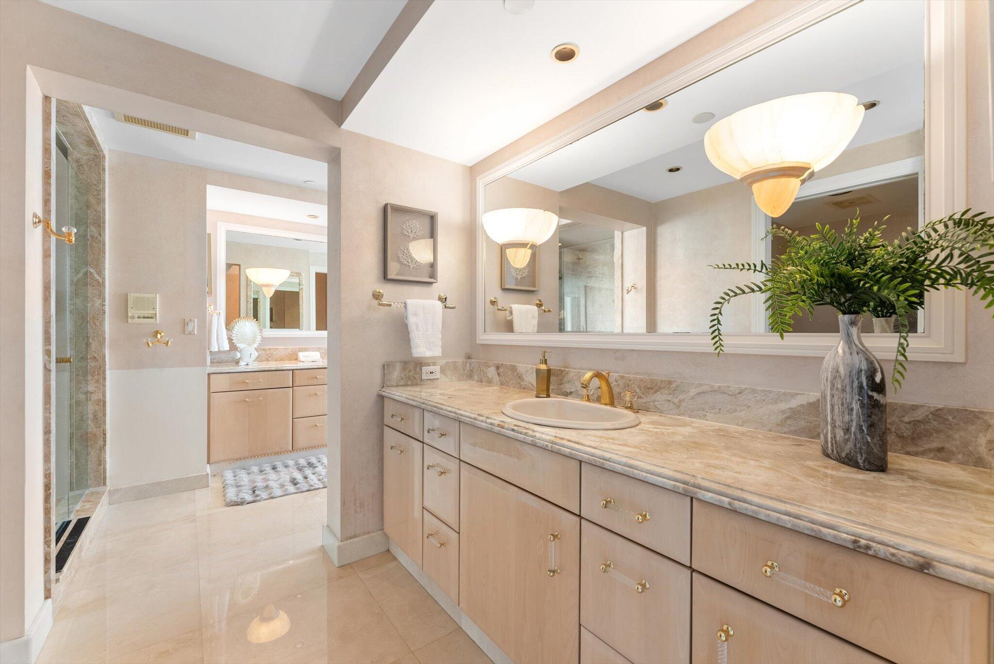 PRESIDENTIAL PLACE CONDO - Residential