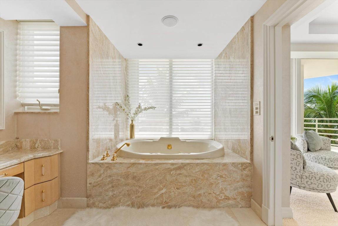 PRESIDENTIAL PLACE CONDO - Residential