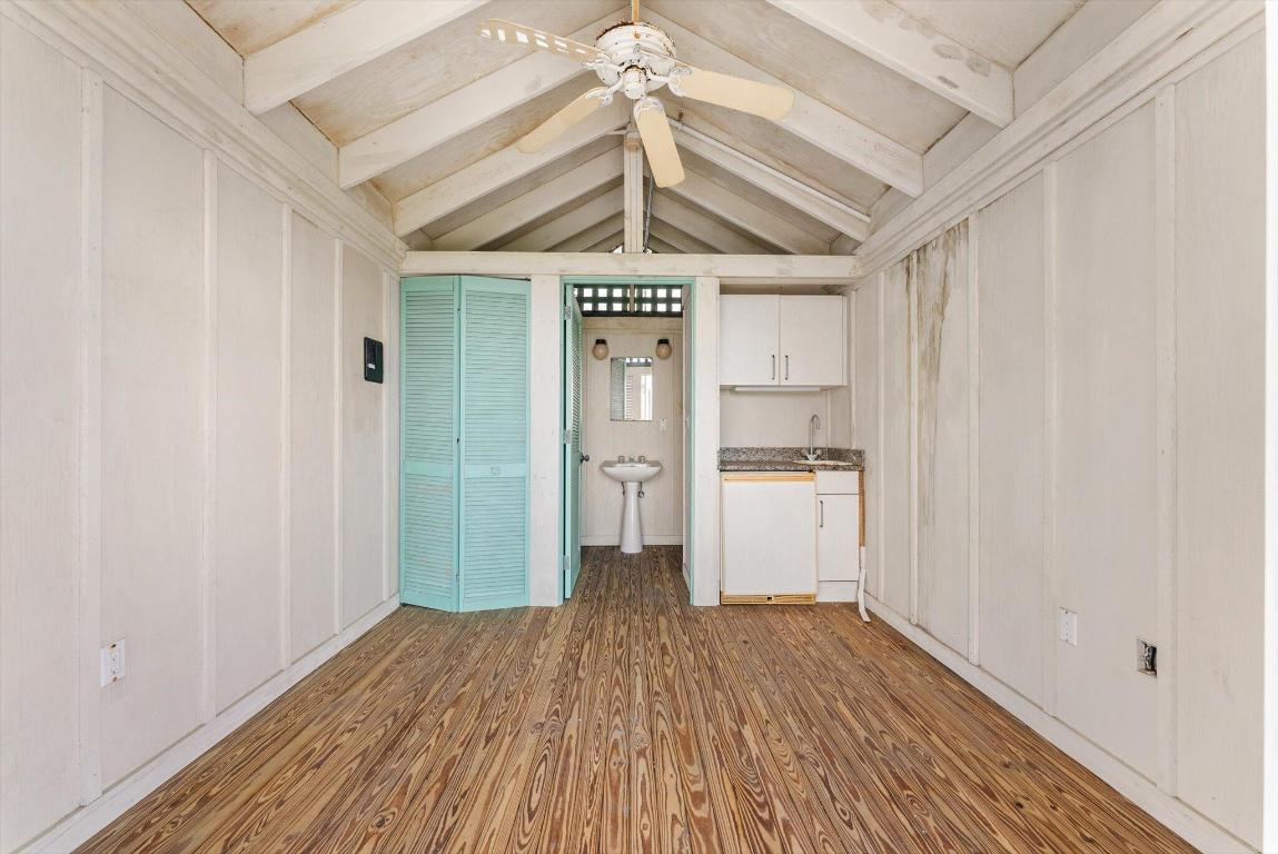 PRESIDENTIAL PLACE CONDO - Residential