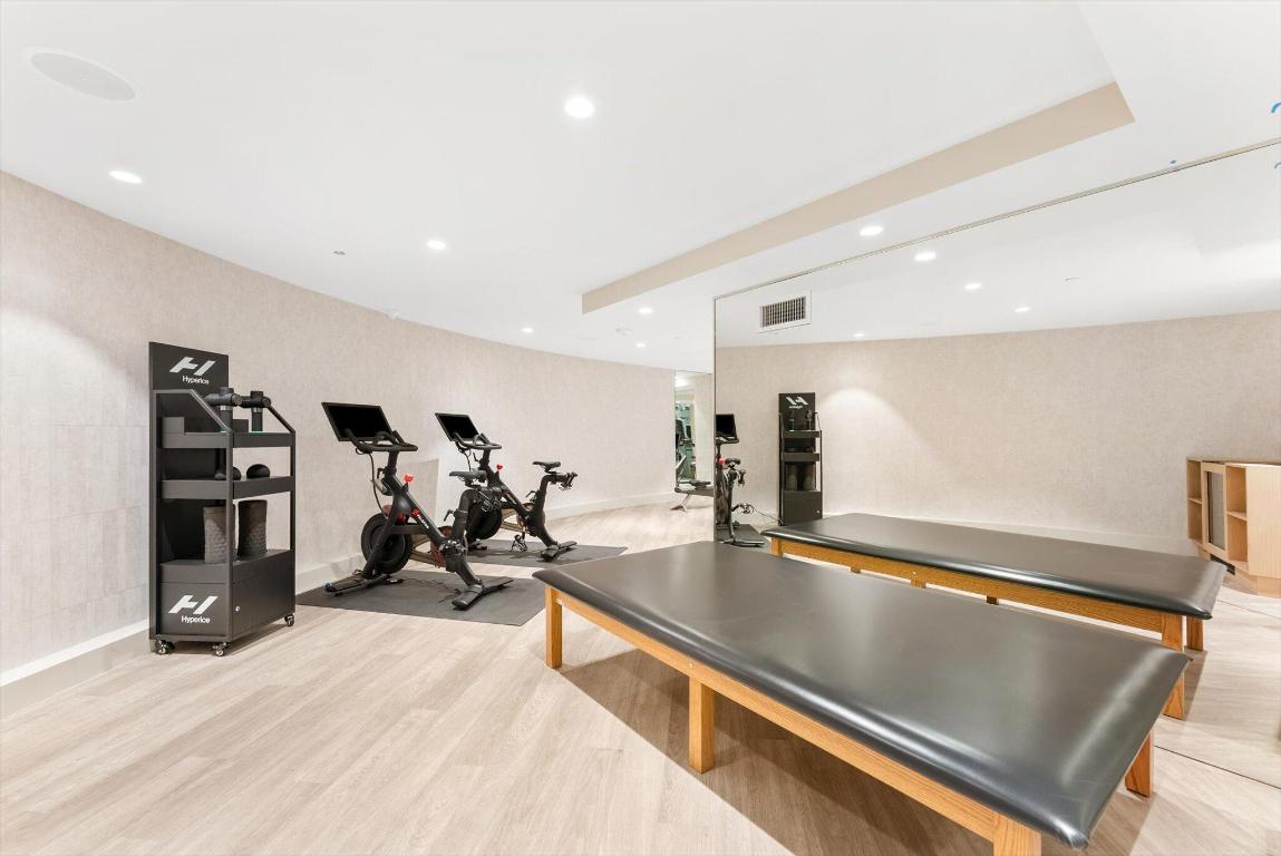 PRESIDENTIAL PLACE CONDO - Residential