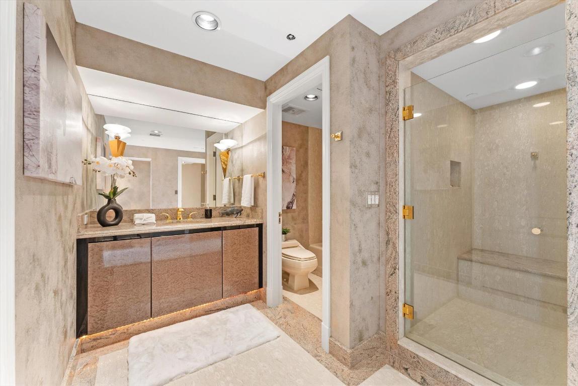 PRESIDENTIAL PLACE CONDO - Residential