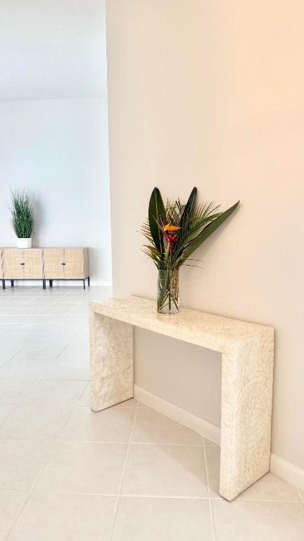 7701 Pine Island Way