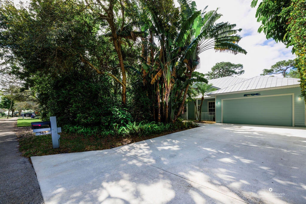 Photo of 5415 SW Landing Creek Drive, Palm City, FL 34990 (MLS # R11076595)