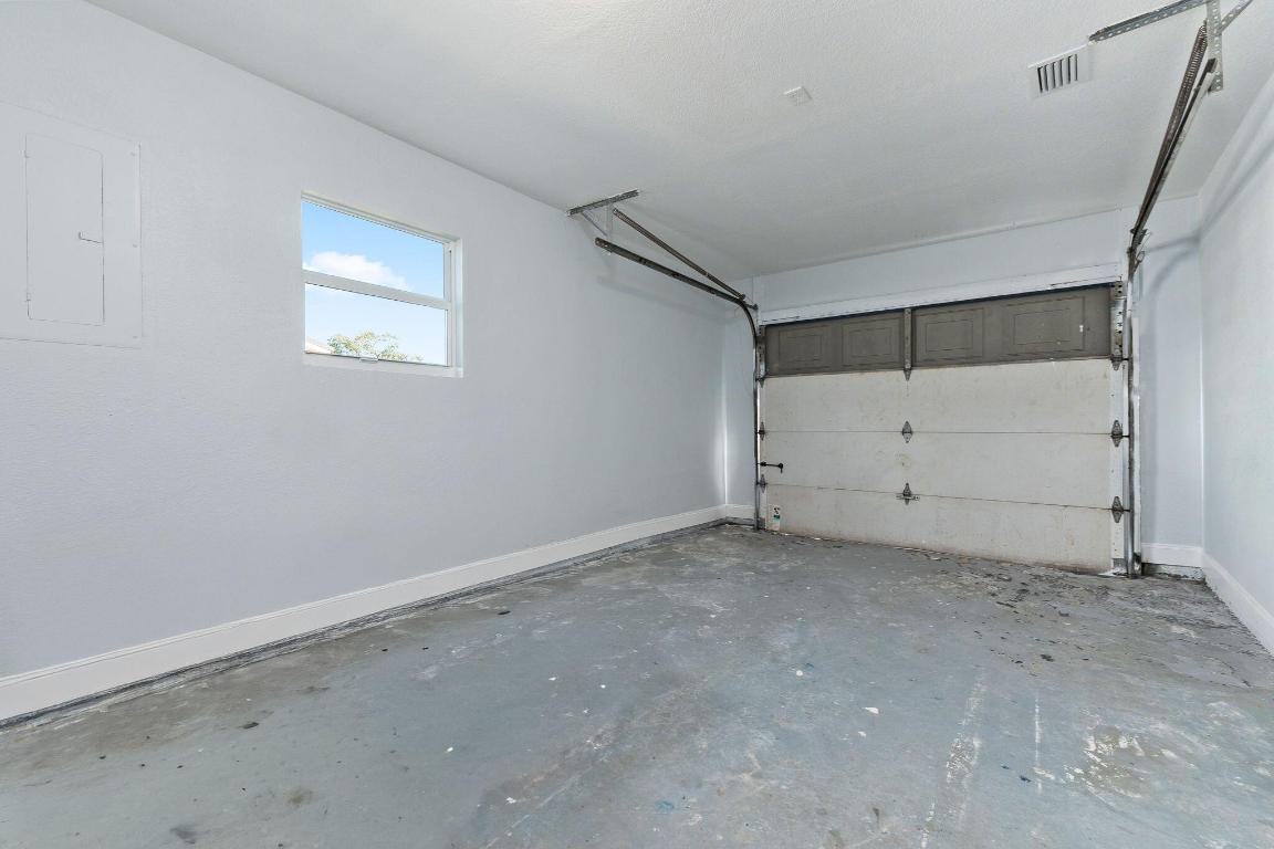 VERO BEACH HIGHLANDS UNIT 2 - Residential