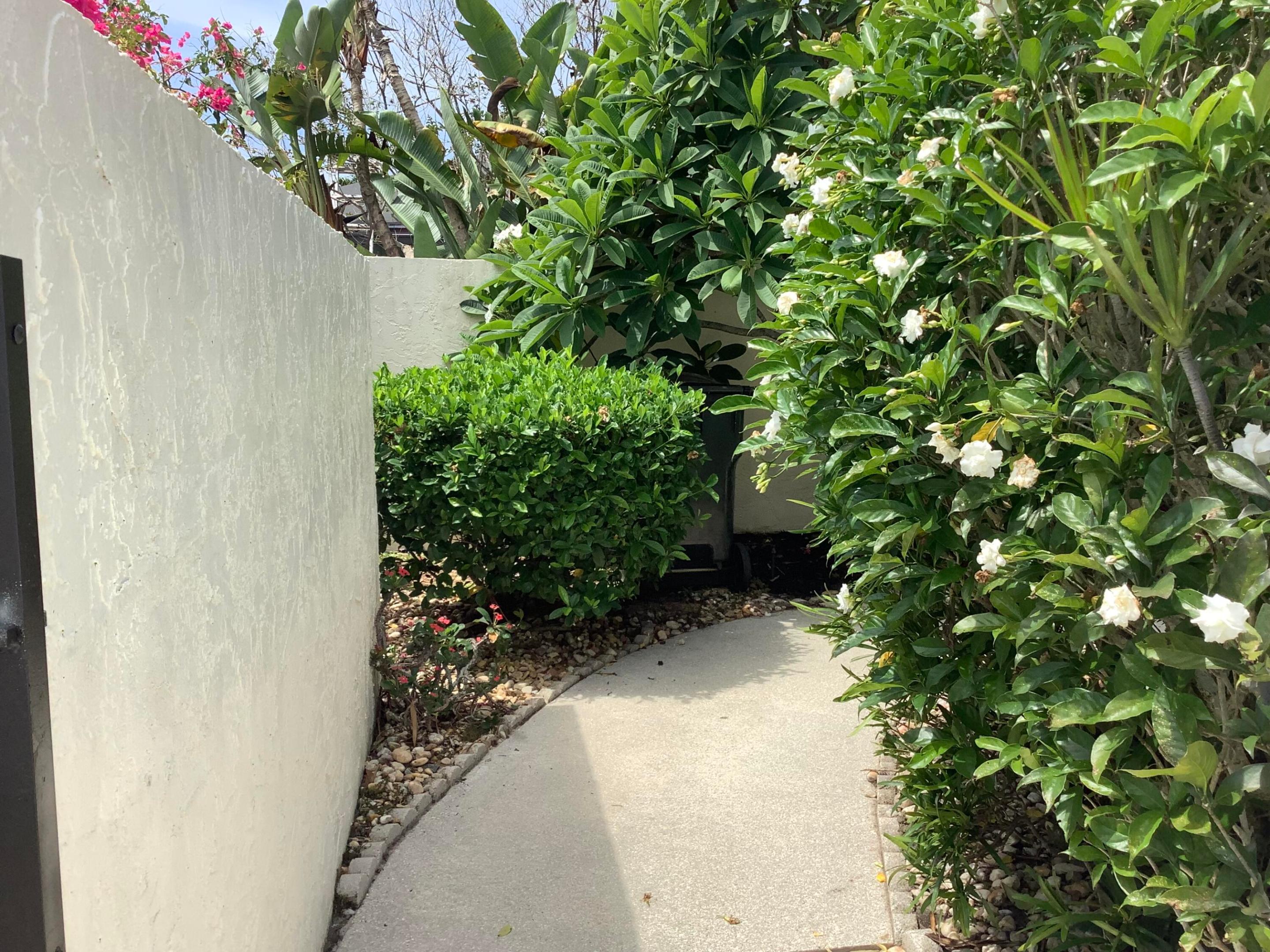 458 SW 29th Avenue