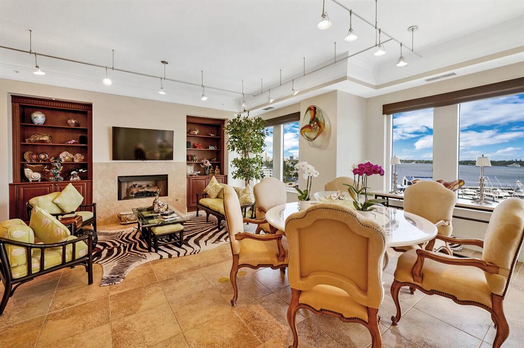 ONE WATERMARK PLACE OF THE PALM BEACHES - Residential