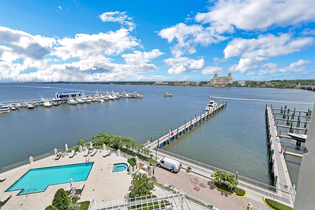 ONE WATERMARK PLACE OF THE PALM BEACHES - Residential