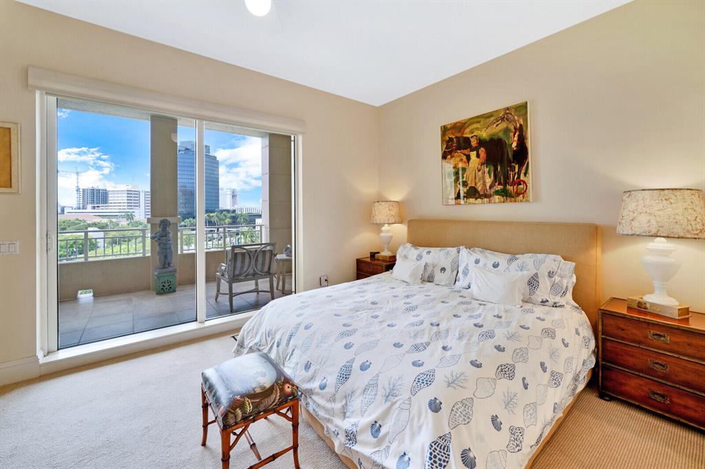 ONE WATERMARK PLACE OF THE PALM BEACHES - Residential