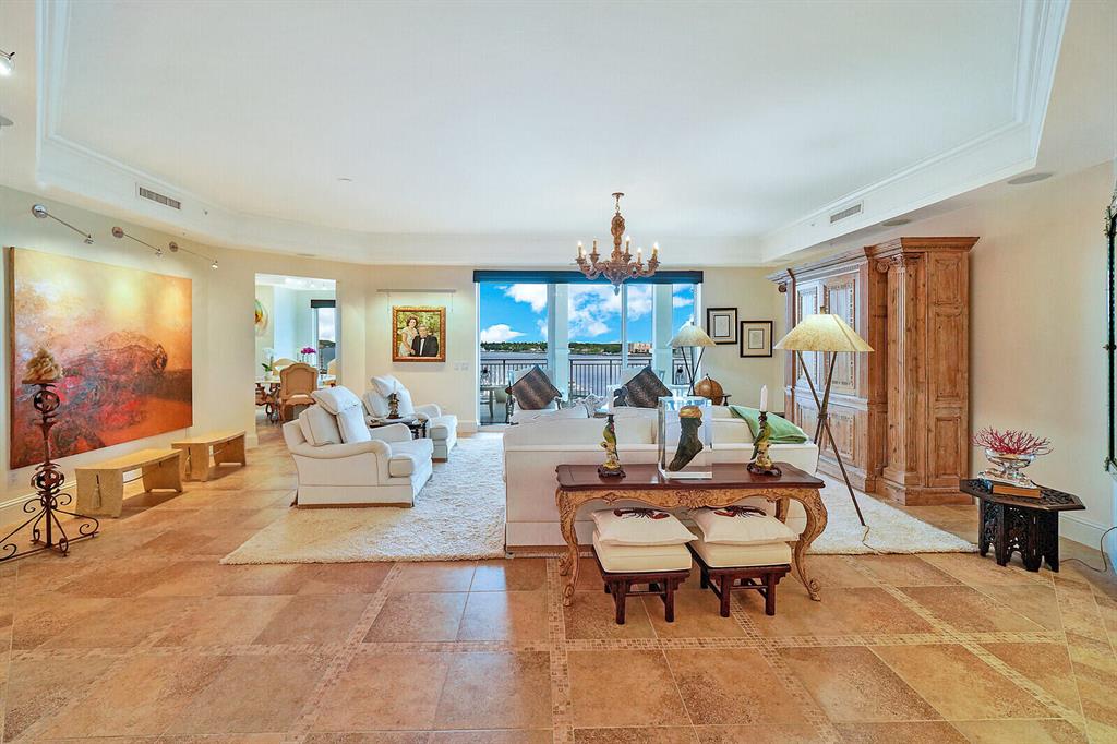 ONE WATERMARK PLACE OF THE PALM BEACHES - Residential