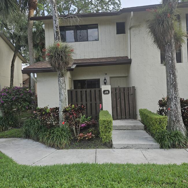 BONAIRE VILLAGE AT WOODMONT - Residential