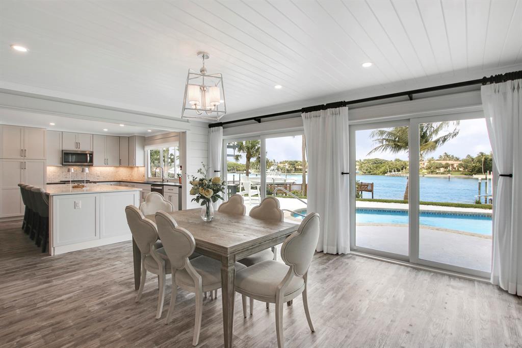 ROLLING HILLS - Residential