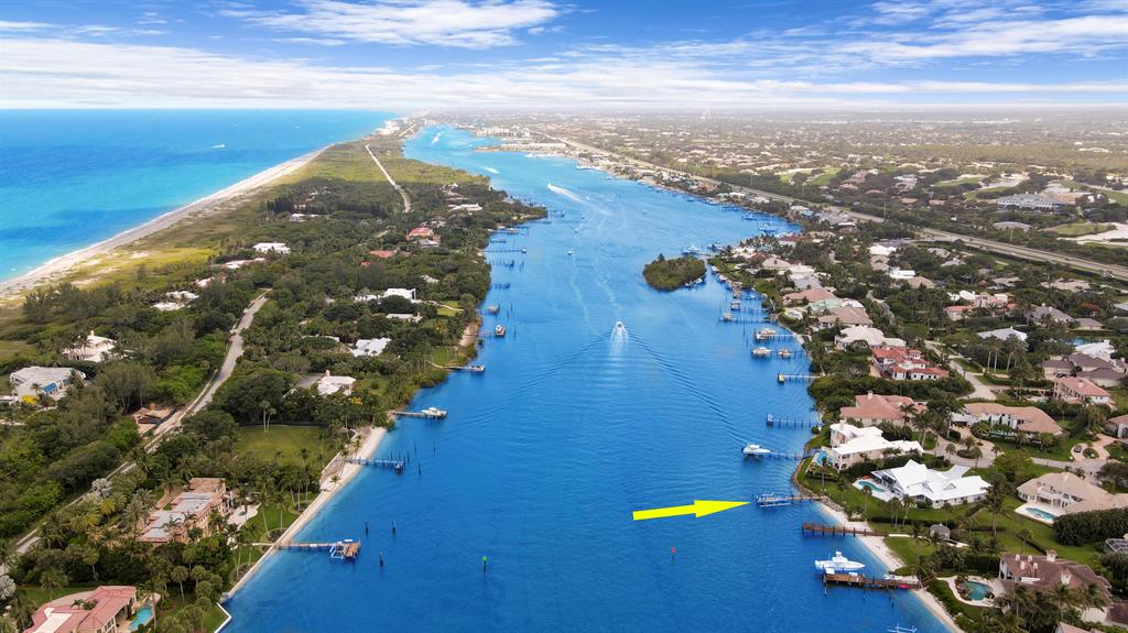 ROLLING HILLS - Residential