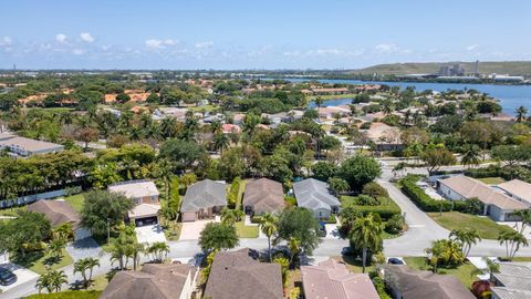 A home in Deerfield Beach