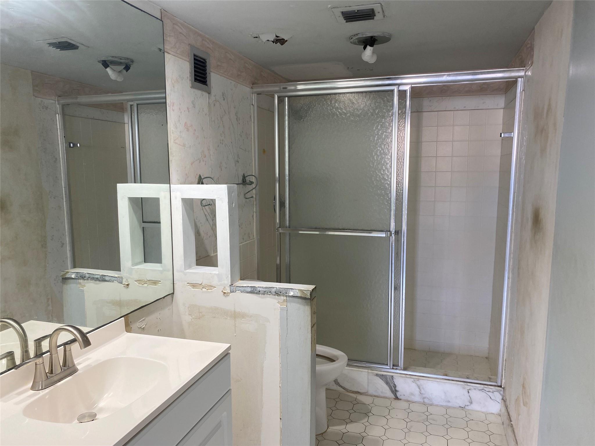 Jamaica House - Residential