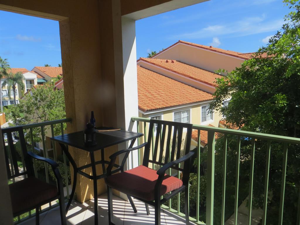 YACHT CLUB ON THE INTRACOASTAL CONDO - Residential