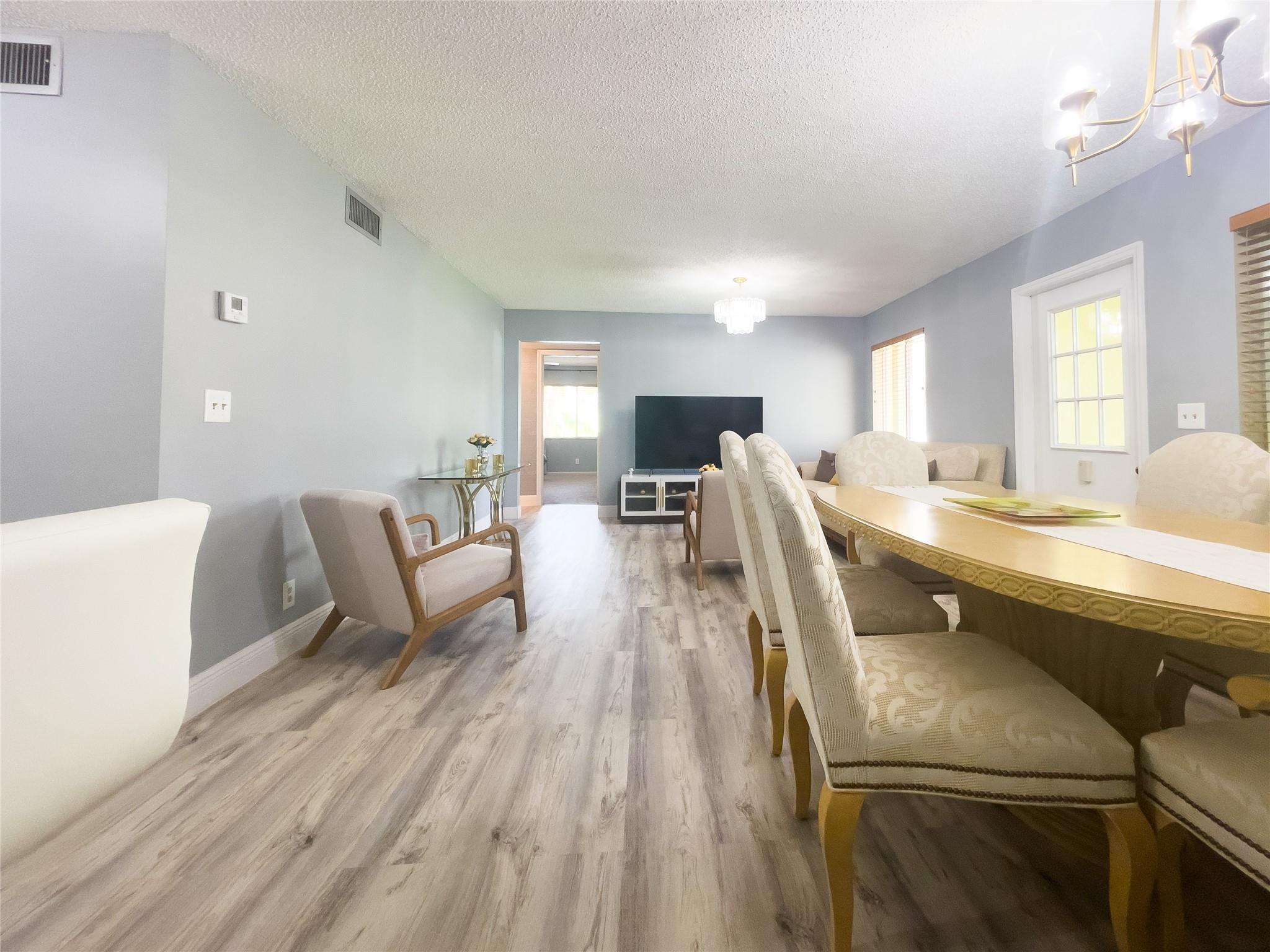 Pine Ridge Condo 03 South - Residential Lease