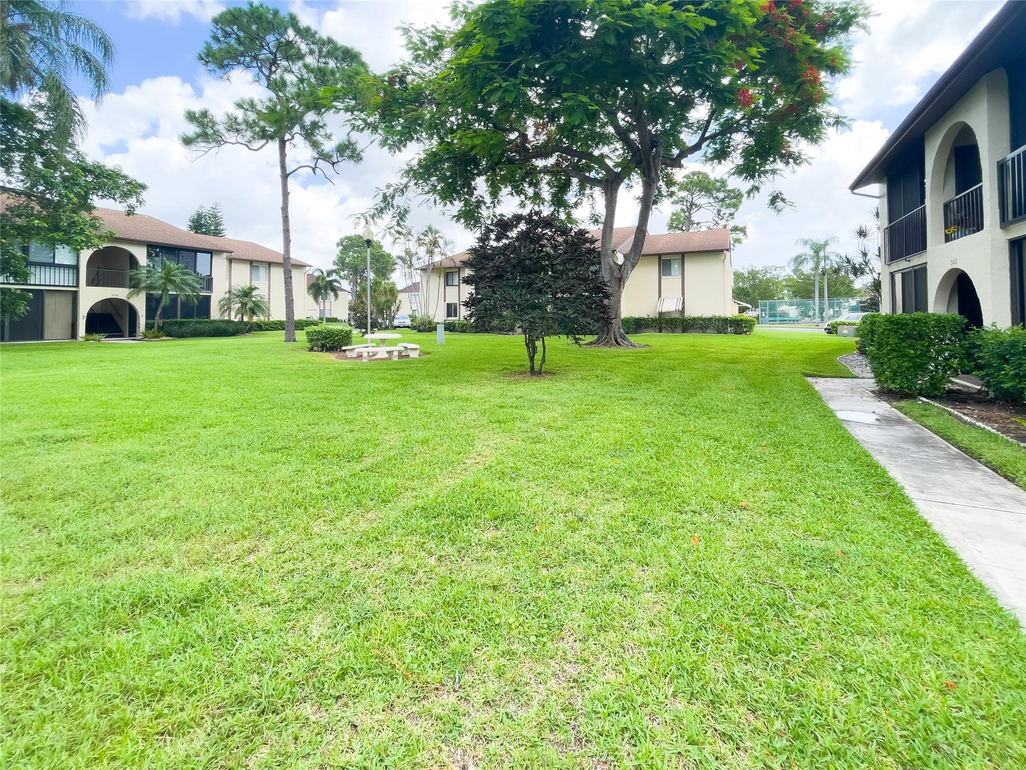 Pine Ridge Condo 03 South - Residential Lease