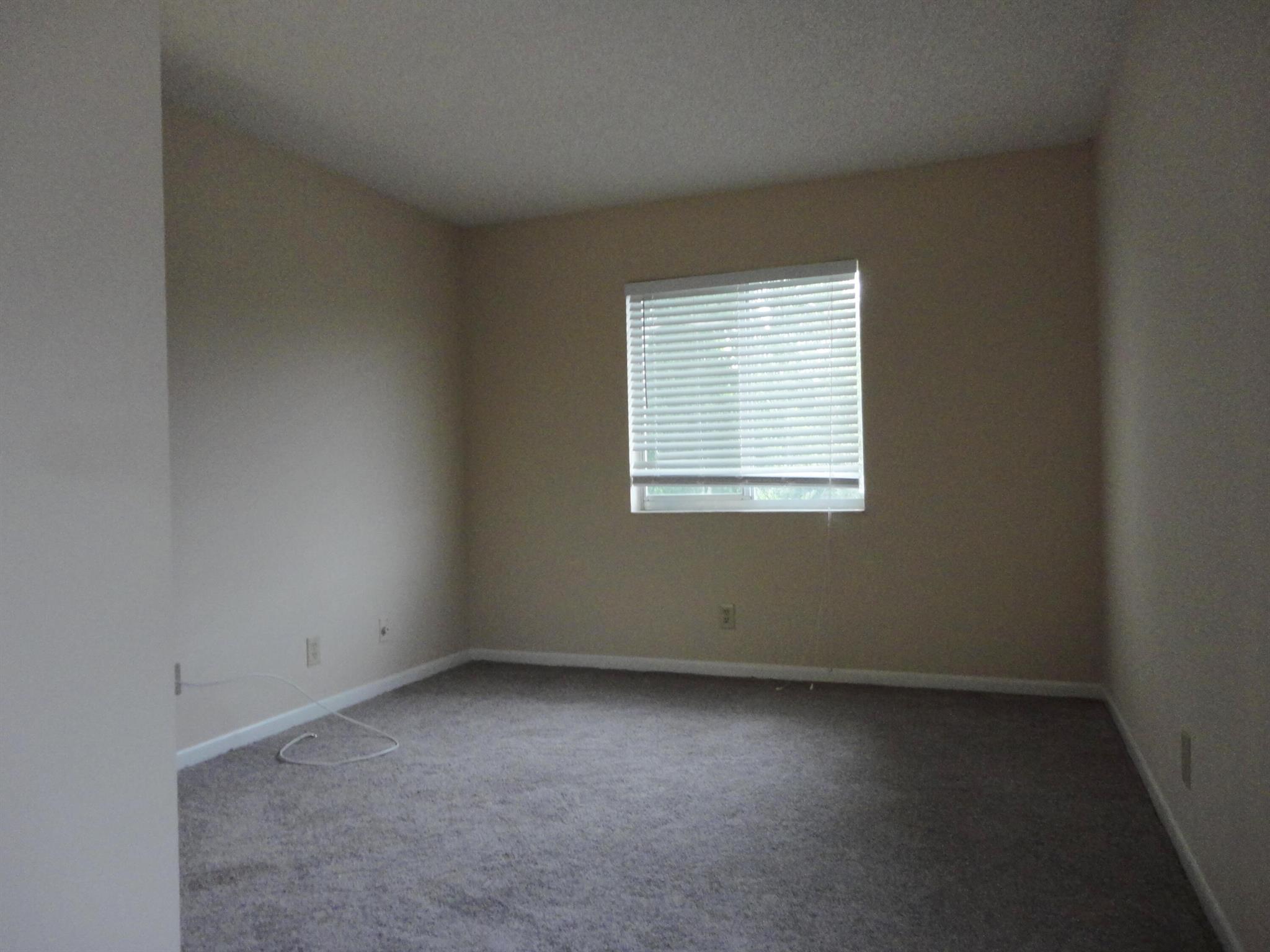 PINE RIDGE AT HAVERHILL C - Residential Lease