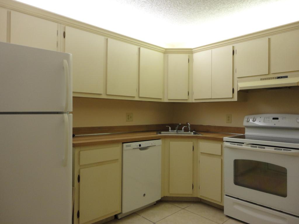 PINE RIDGE AT HAVERHILL CONDO - Residential Lease