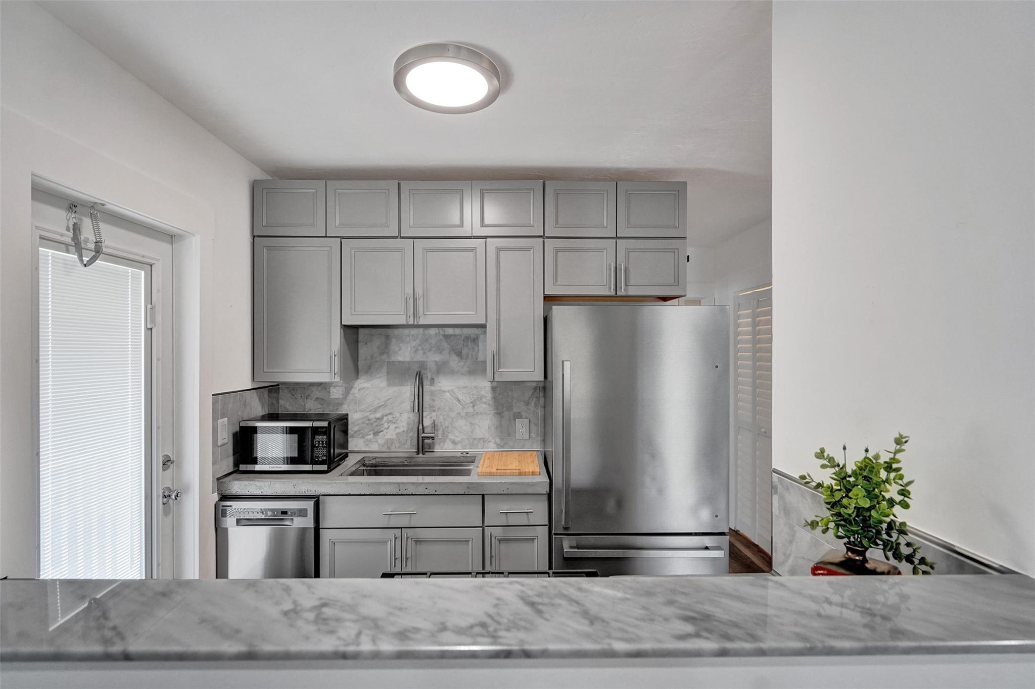 301 E Mcnab Rd 215
