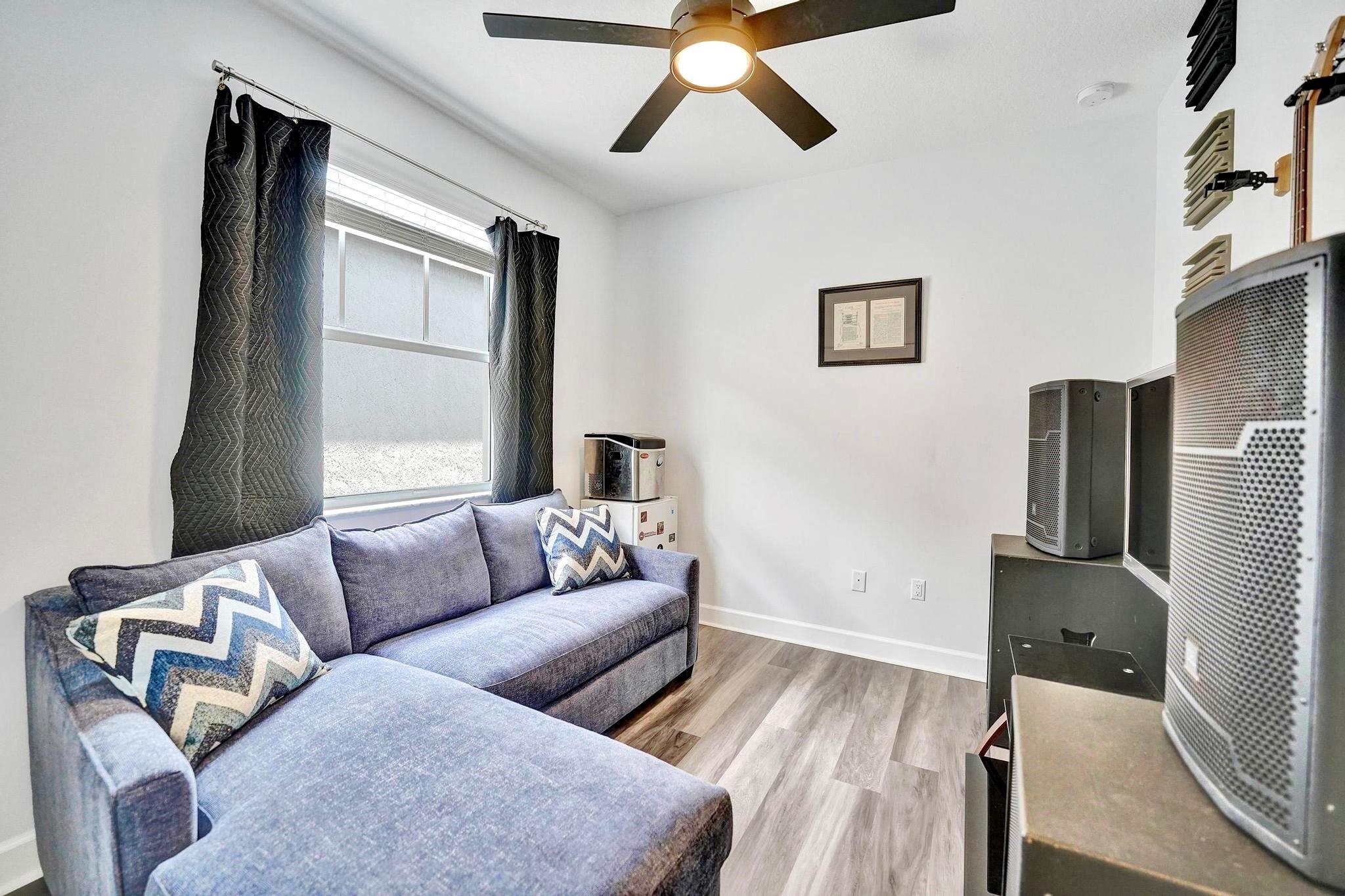 Trails At Central Parc 18 - Residential