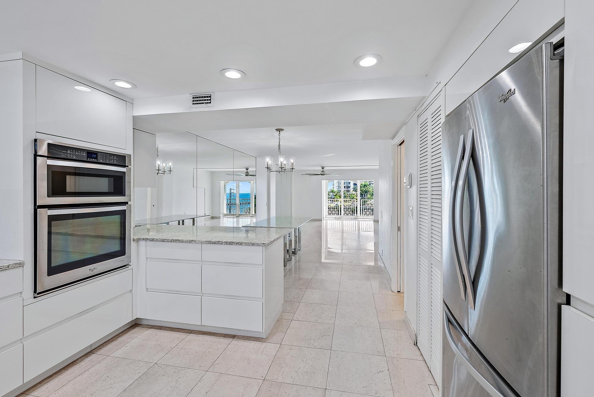 1001 E Camino Real 504 N