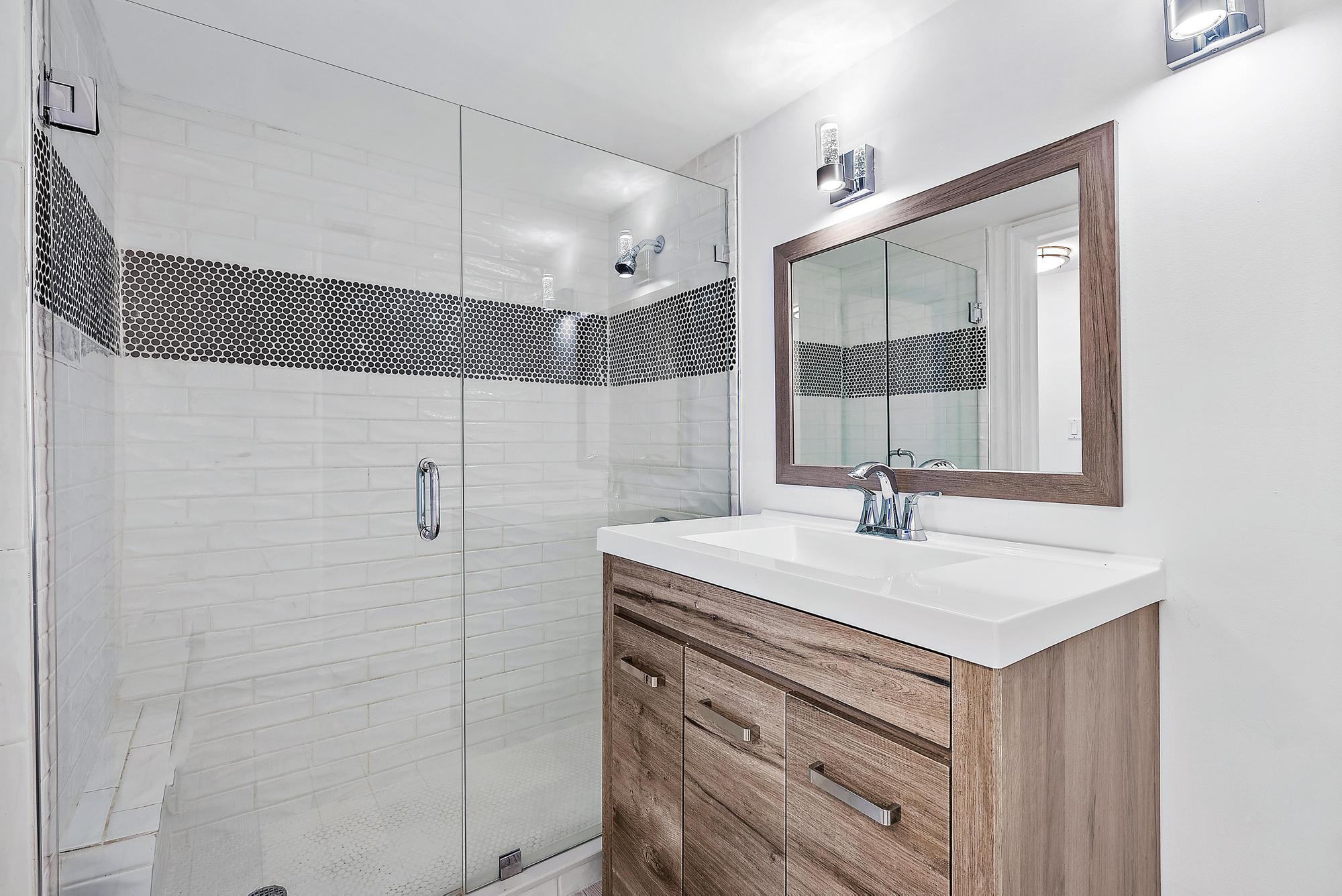 NEWTH GARDENS CONDO - Residential