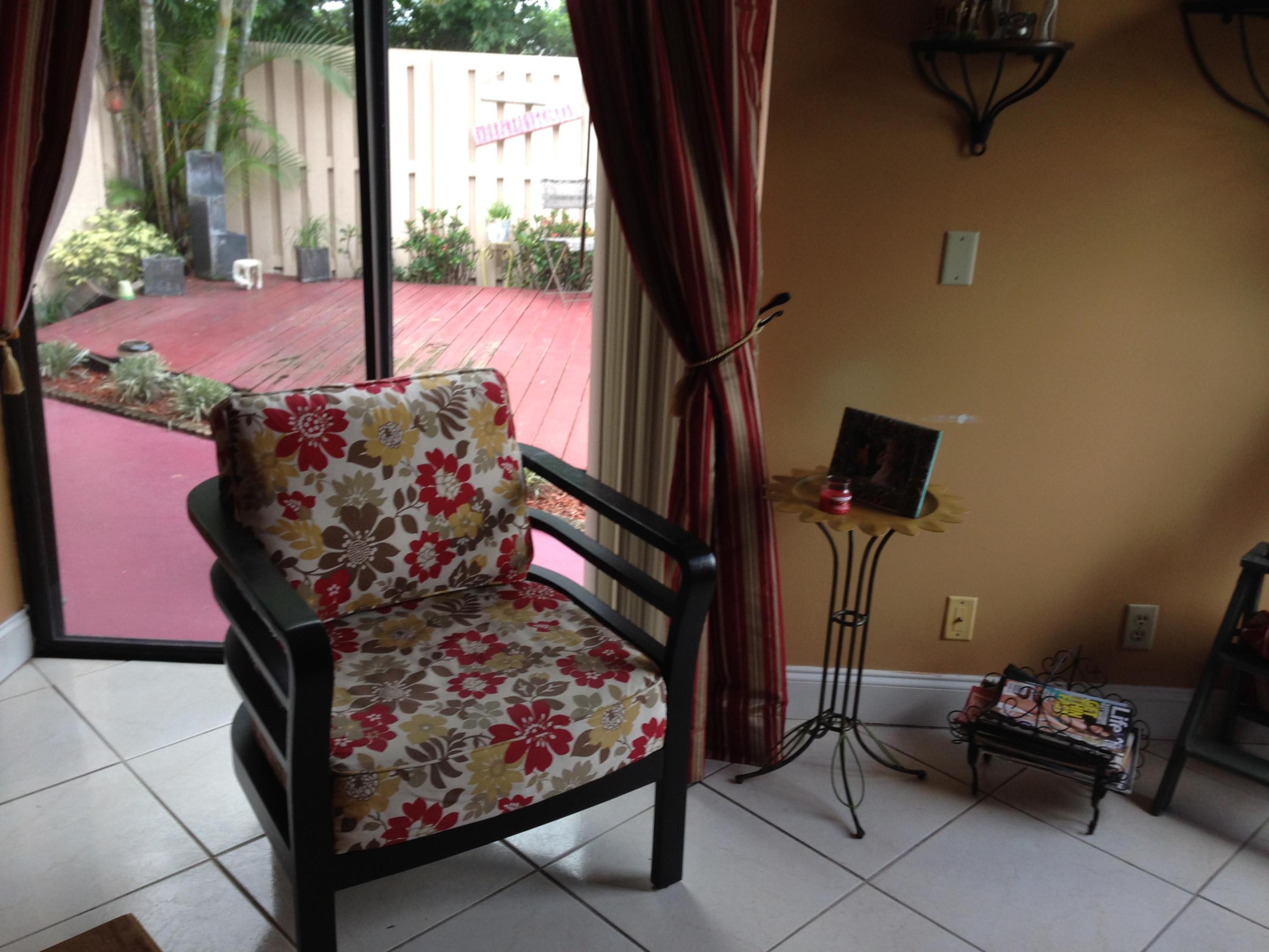 LE VILLAGE DE PROVENCE - Residential Lease