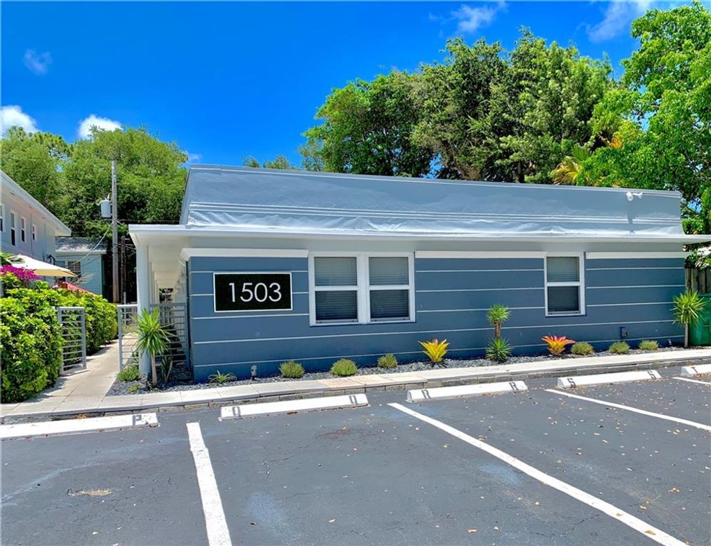 Photo of 1503 NE 4th Ct #2, Fort Lauderdale, FL 33301 (MLS # F10387711)