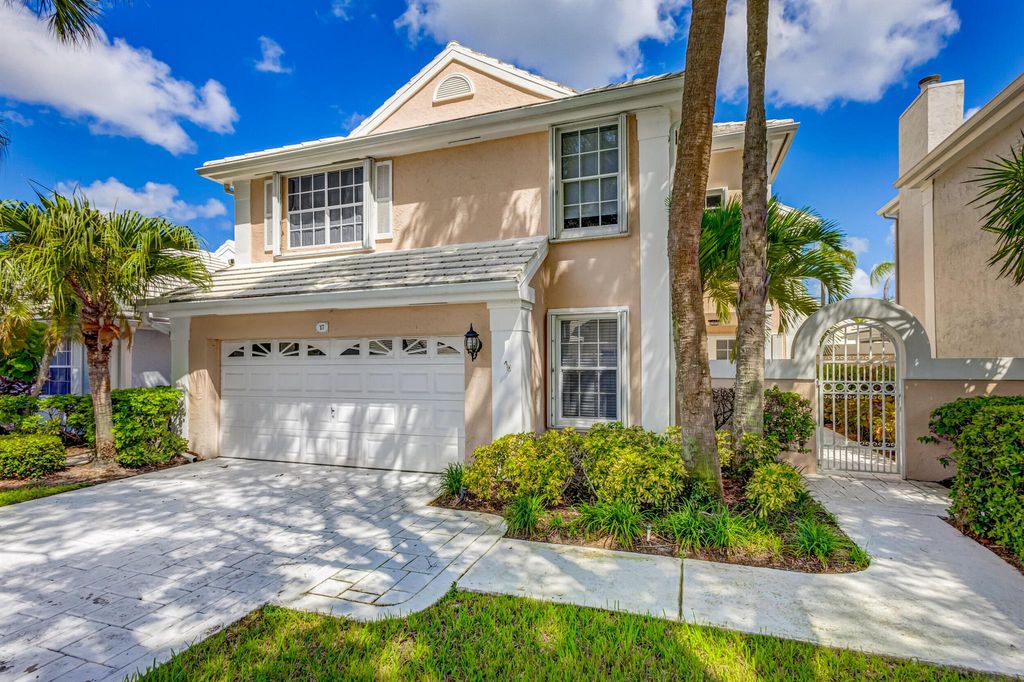Photo of 17 Selby Lane, Palm Beach Gardens, FL 33418 (MLS # R10920725)