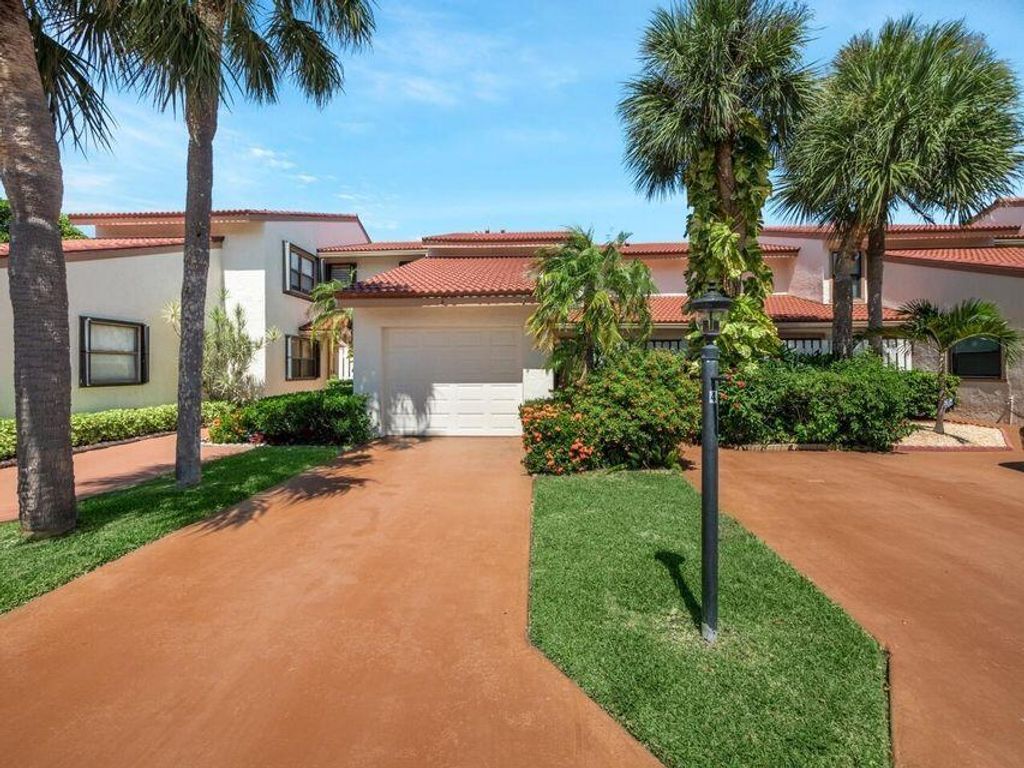 Photo of 130 Palm Avenue #4, Jupiter, FL 33477 (MLS # R11081940)