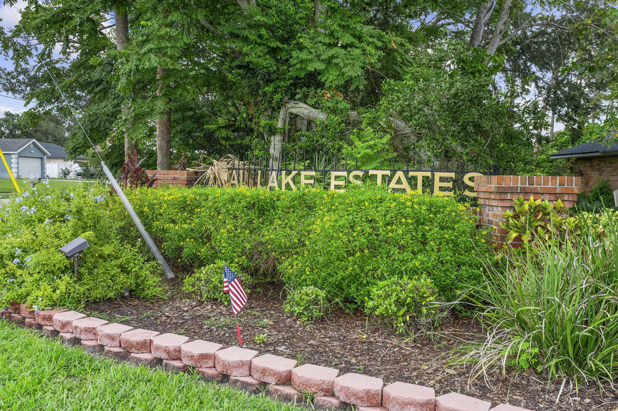 CRYSTAL LAKE ESTATES - Residential Lease