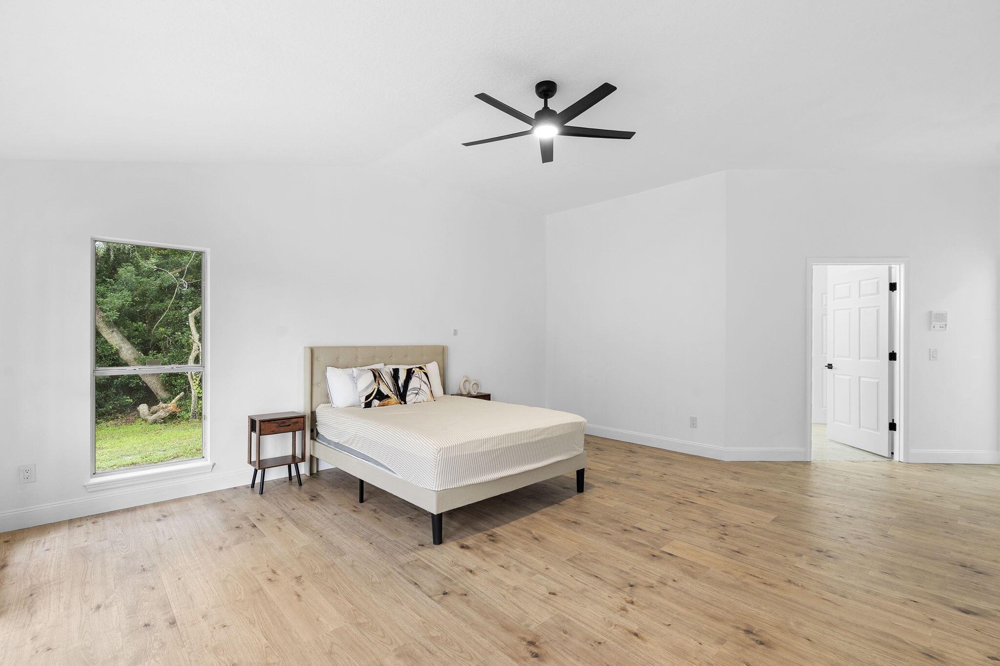 CRYSTAL LAKE ESTATES - Residential Lease