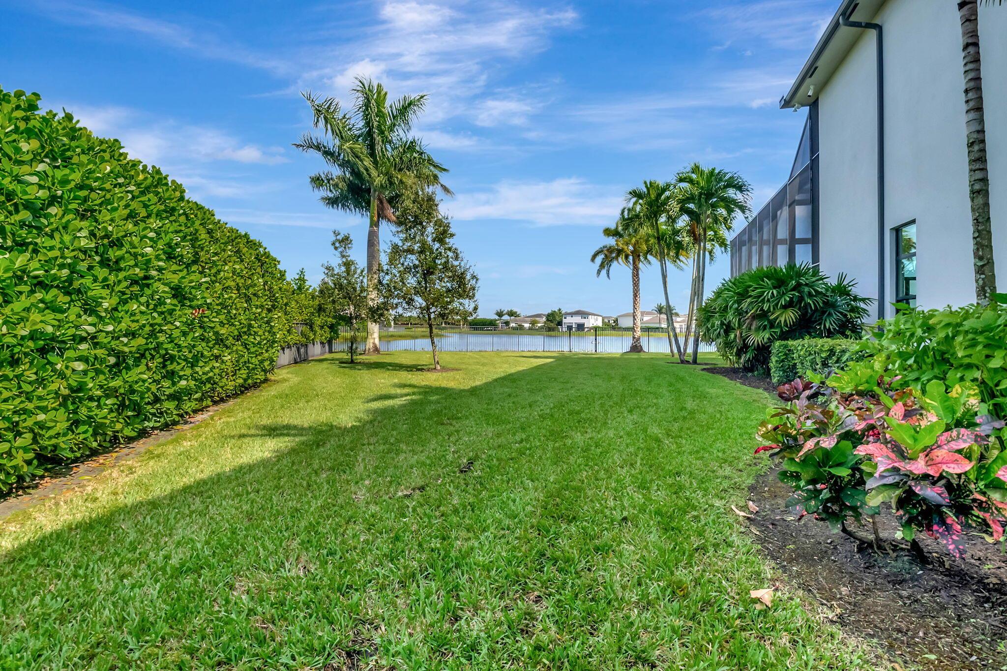 BOCA BRIDGES - Residential