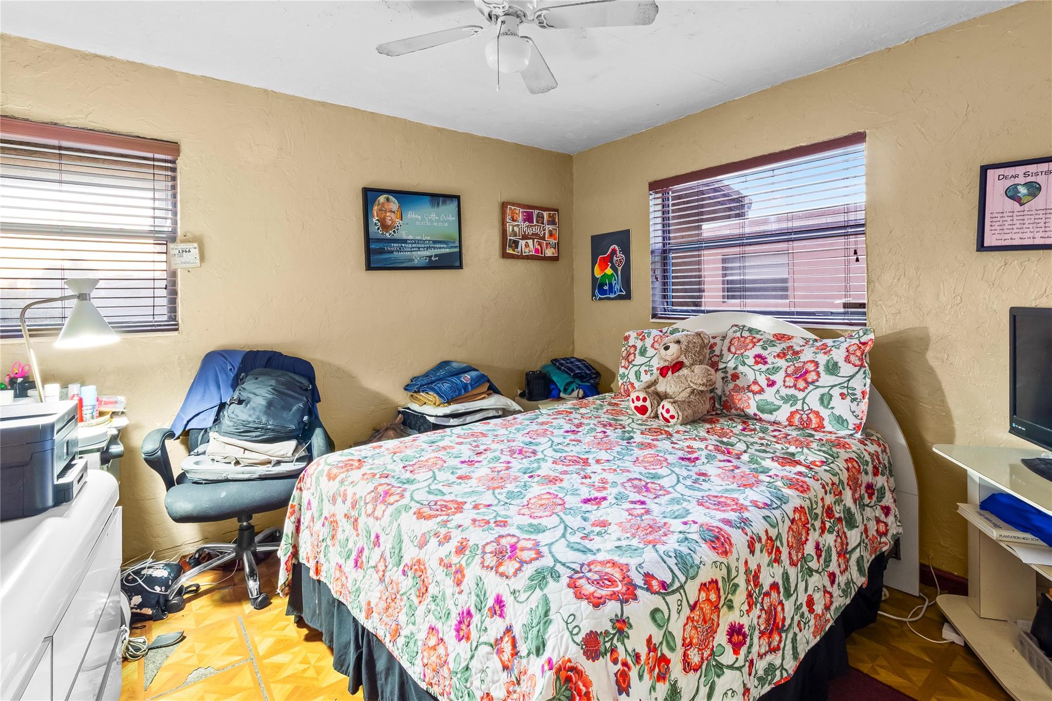 Plaza Estates 2nd Sec 48- - Residential