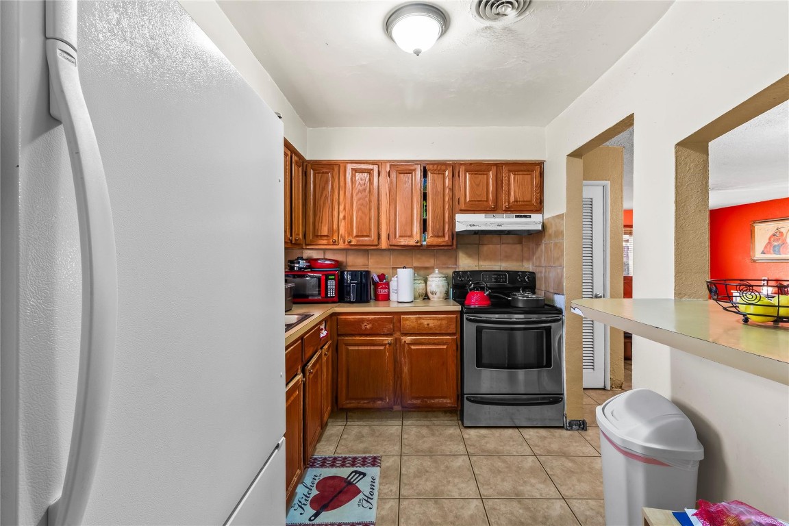 Plaza Estates 2nd Sec 48- - Residential