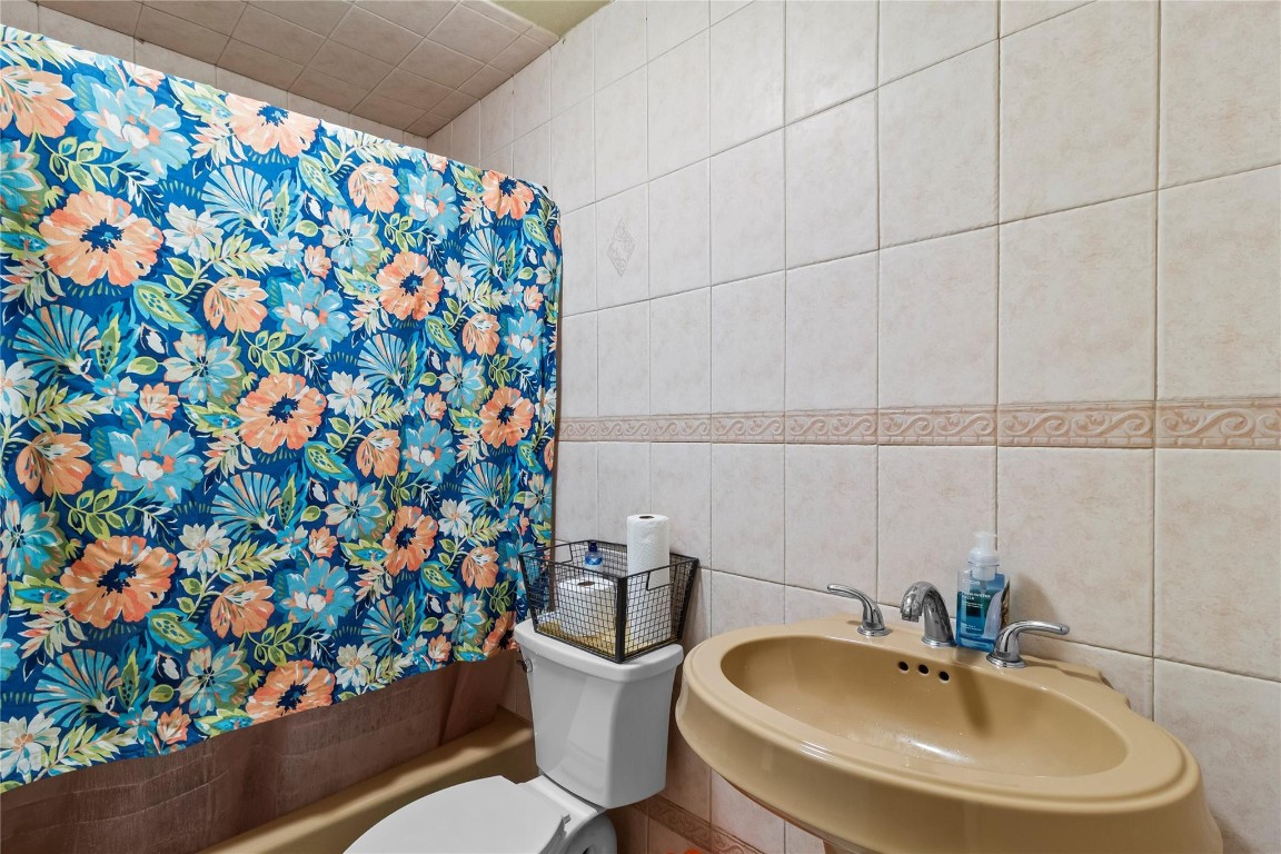 Plaza Estates 2nd Sec 48- - Residential