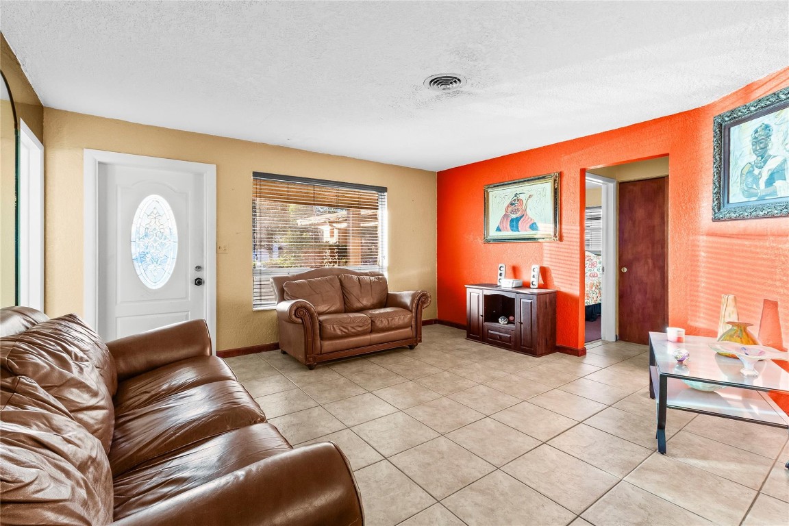 Plaza Estates 2nd Sec 48- - Residential