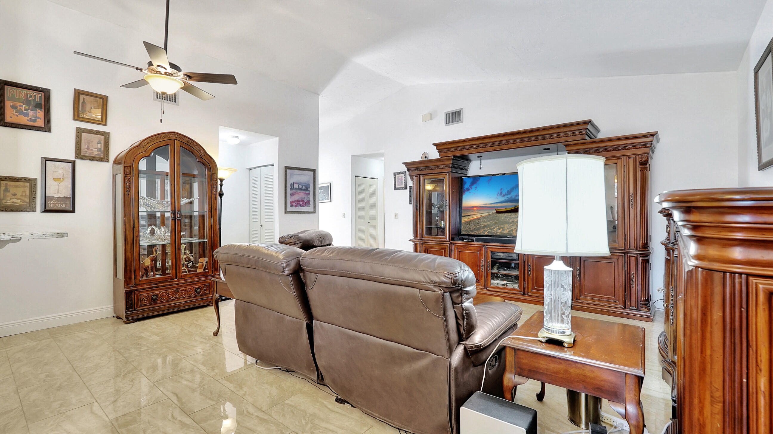 FALCONS LEA - Residential