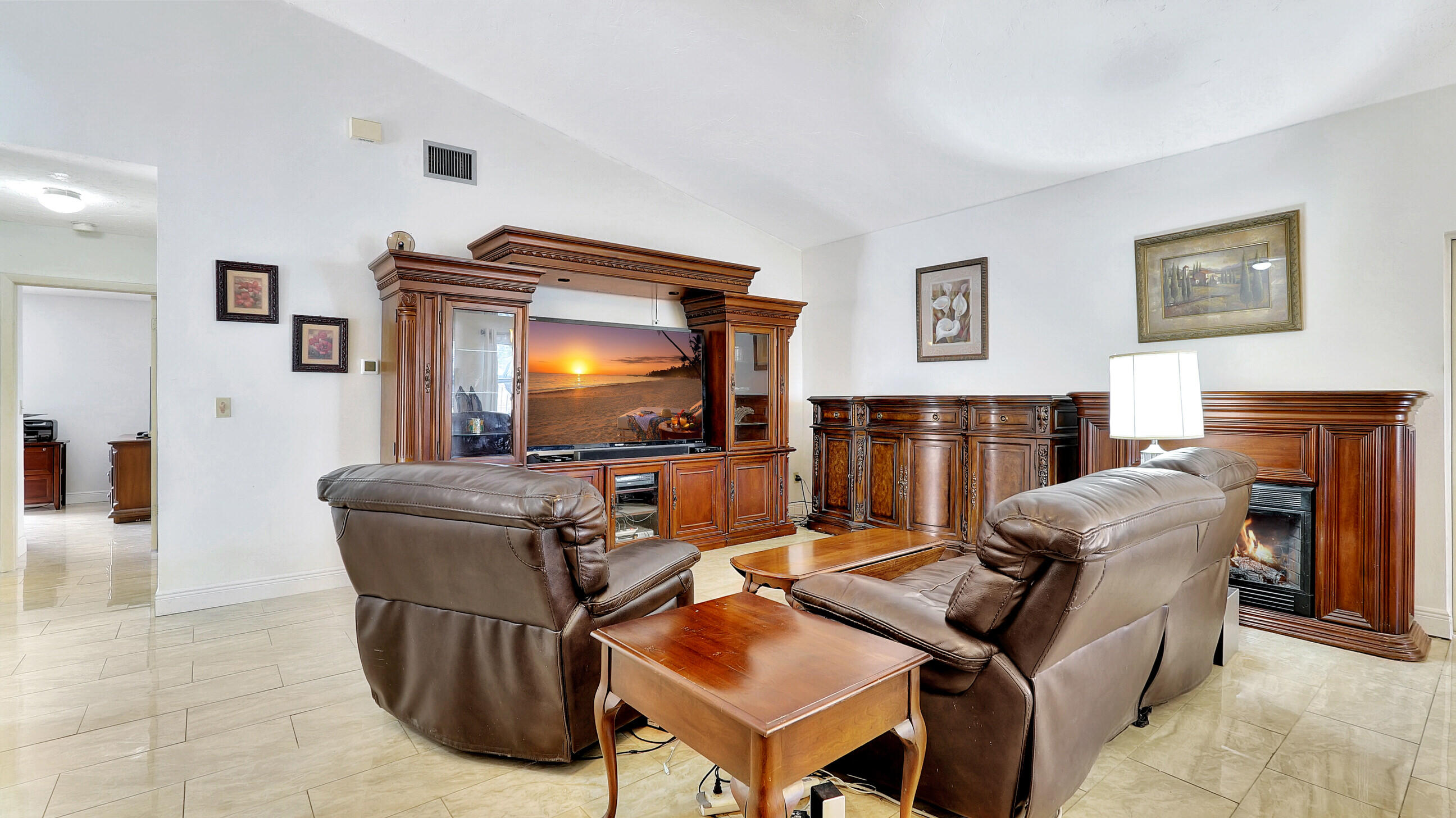 FALCONS LEA - Residential