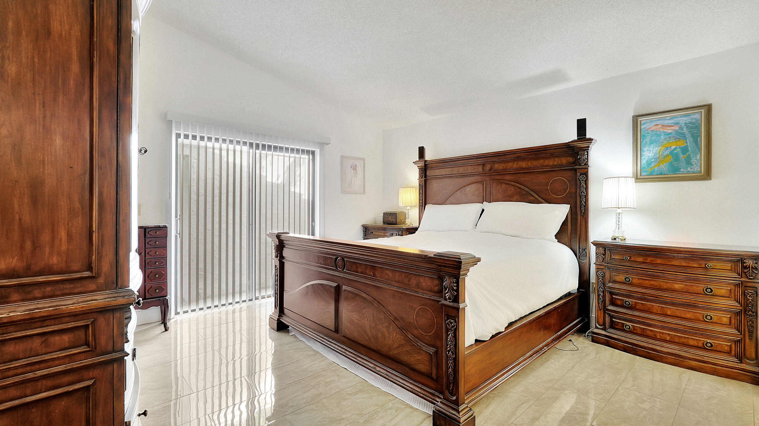 FALCONS LEA - Residential