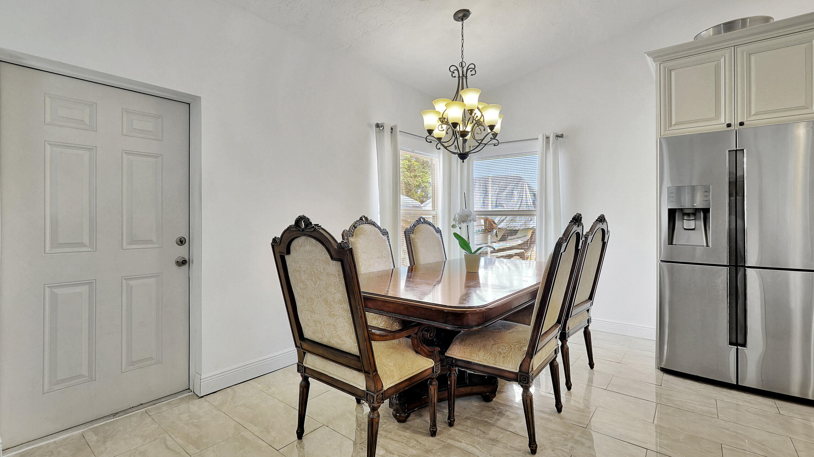 FALCONS LEA - Residential