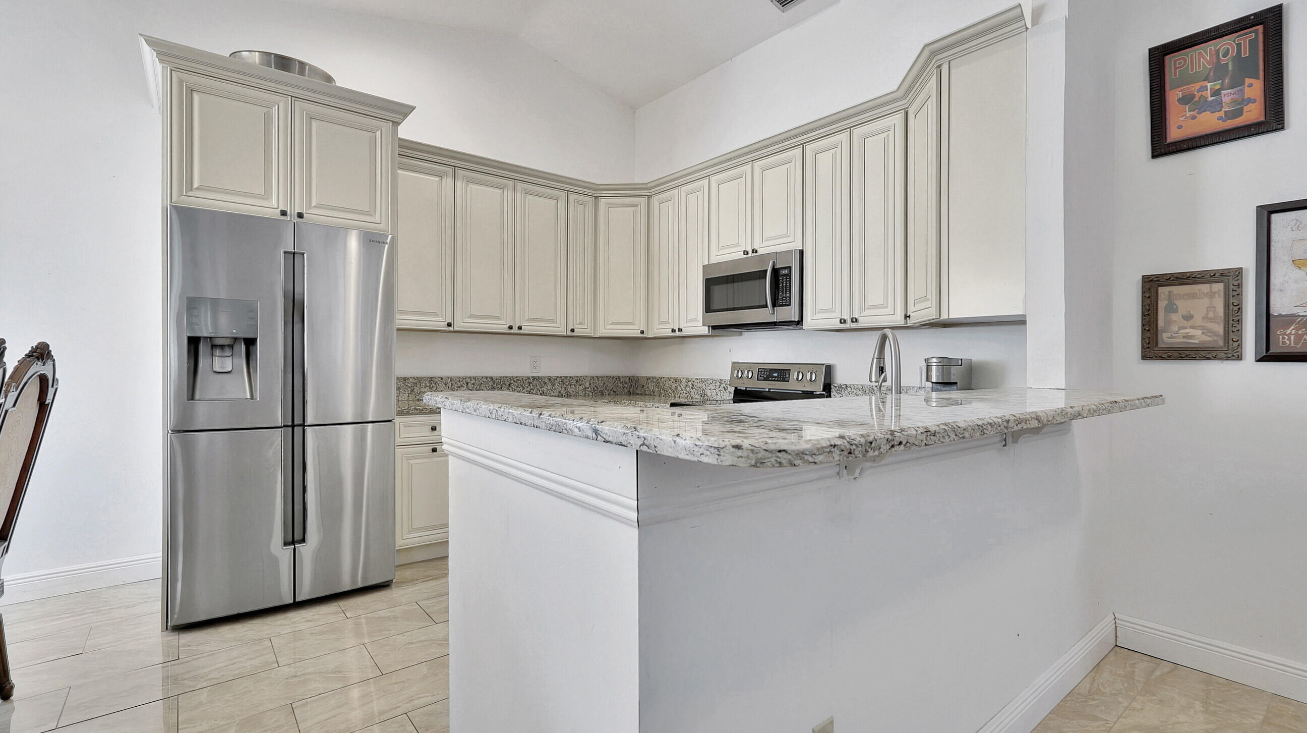 FALCONS LEA - Residential