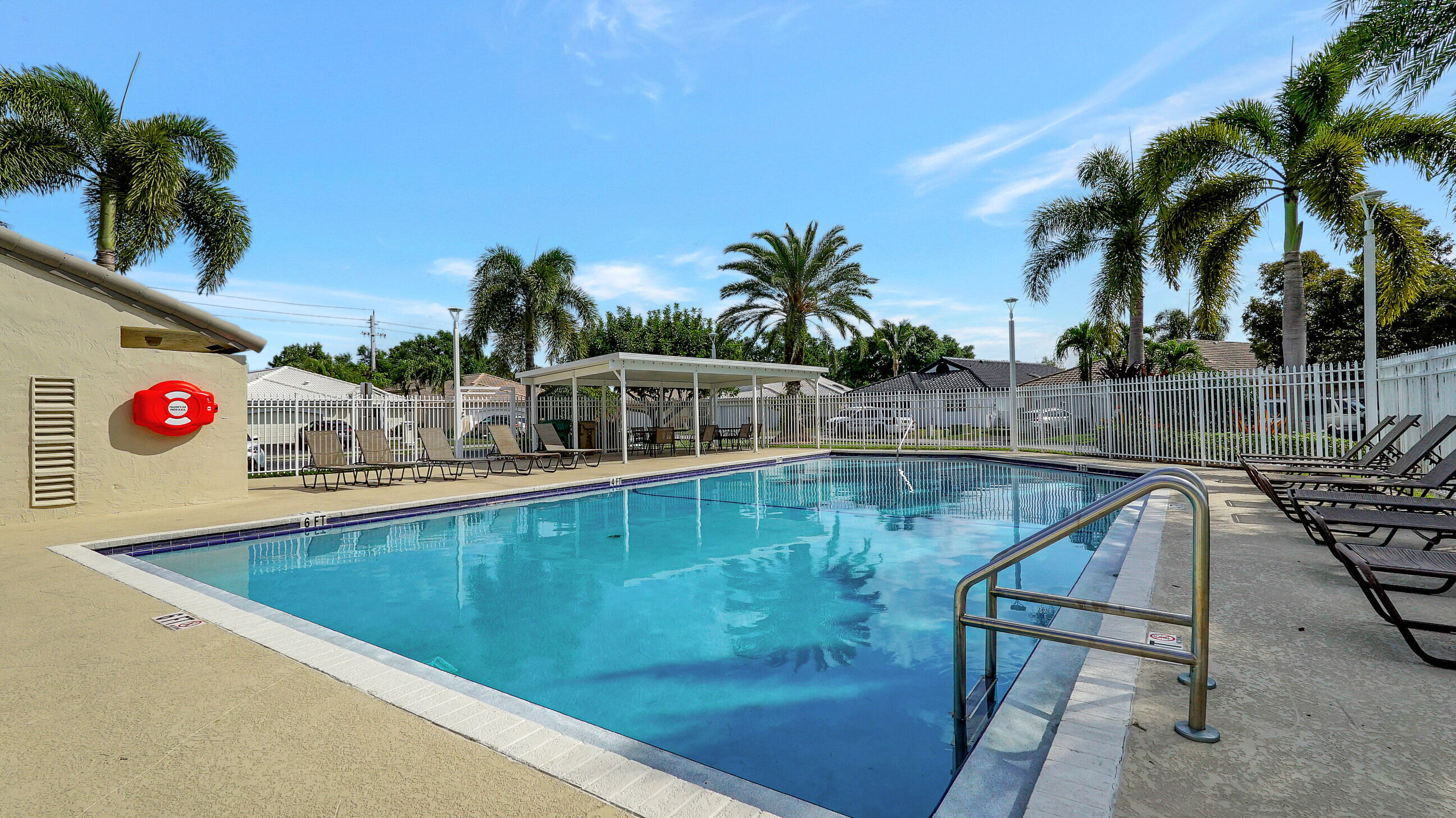 FALCONS LEA - Residential