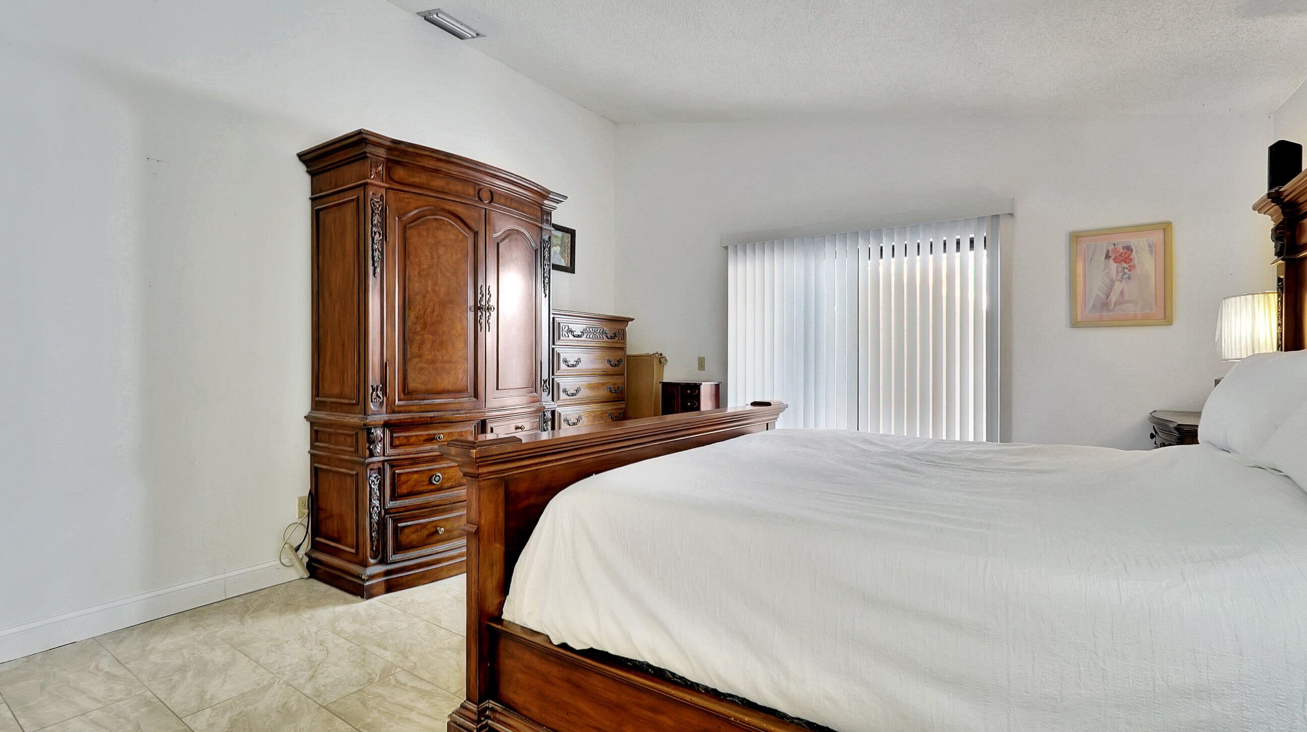 FALCONS LEA - Residential