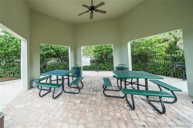 VIZCAYA FALLS PLAT 1 - Residential Lease