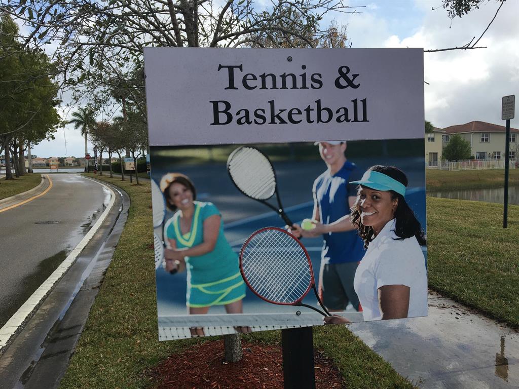 VIZCAYA FALLS PLAT 1 - Residential Lease