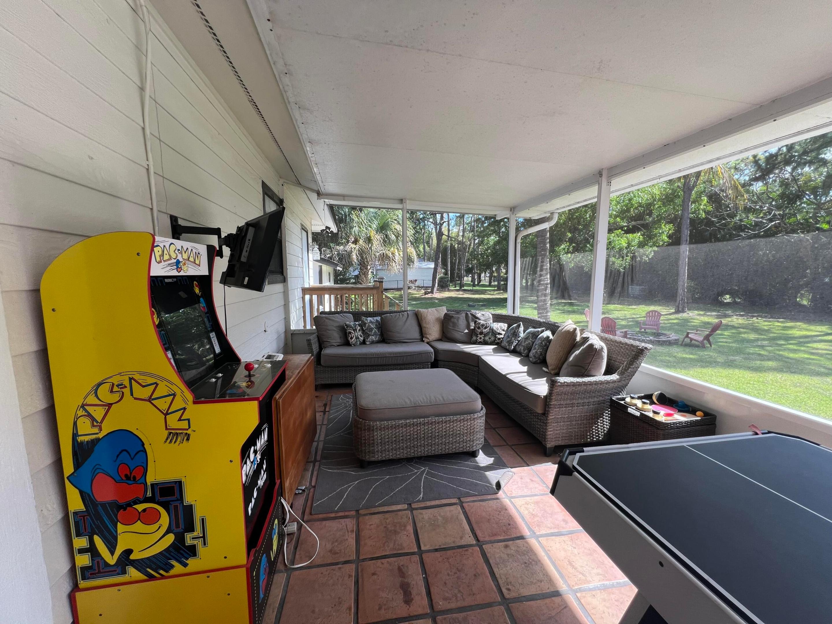 Palm Beach Country Estates - Residential